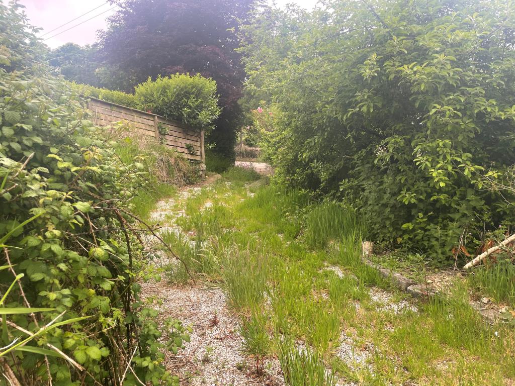 Lot: 58 - SITE WITH OUTLINE PLANNING APPROVAL - Access track to Lot